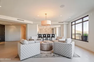 Photo #2: 6629639 Listing