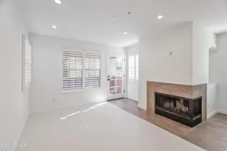 Photo #4: 6629739 Listing