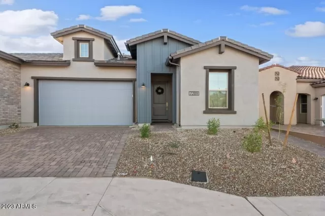 MLS: 6630057 Condo For Sale