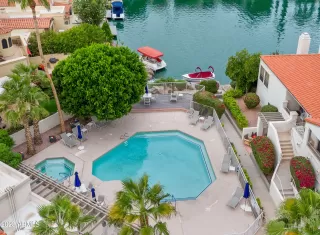 Photo #2: 6630315 Listing 