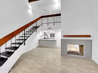 Photo #2: 6630347 Listing