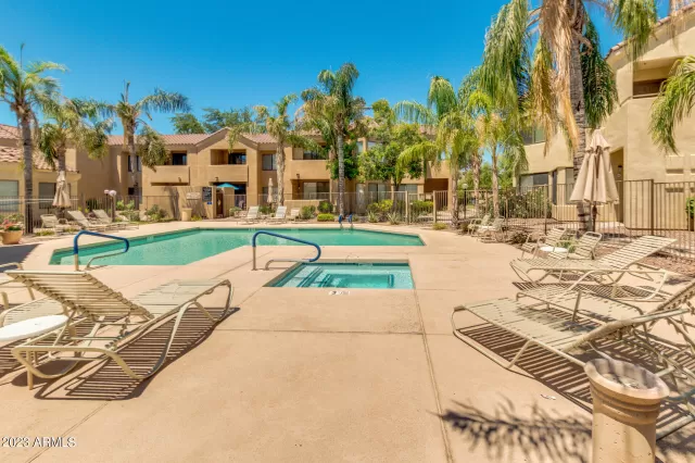 MLS: 6630444 Condo For Sale