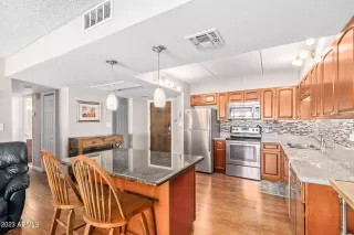 Photo #2: 6630494 Listing 