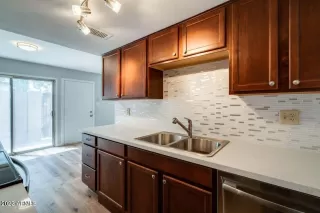 Photo #3: 6630633 Listing 