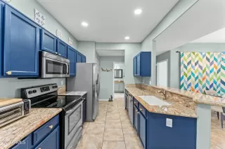 Photo #3: 6630696 Listing 