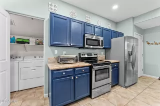 Photo #5: 6630696 Listing 