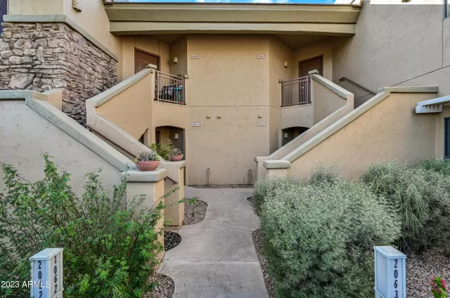 MLS: 6630758 Condo For Sale