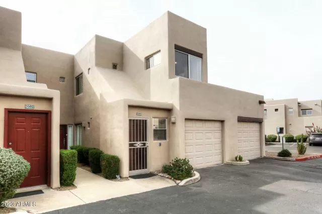 MLS: 6631228 Condo For Sale