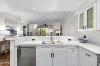 Photo #4: 6631286 Listing 
