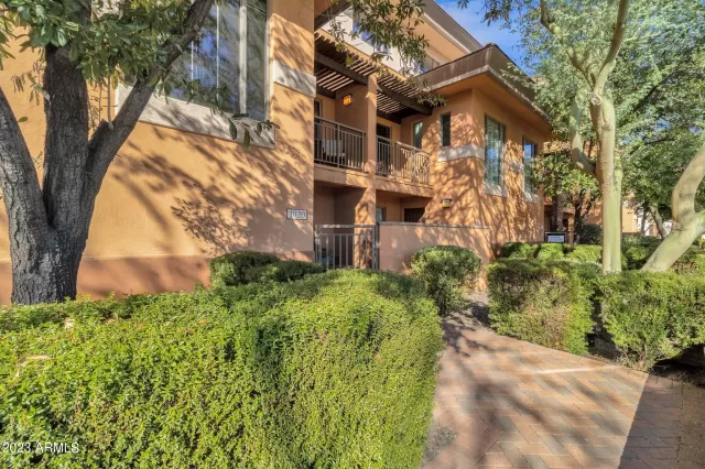 MLS: 6631509 Condo For Sale