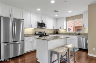 Photo #3: 6631509 Listing 