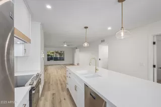 Photo #5: 6631575 Listing