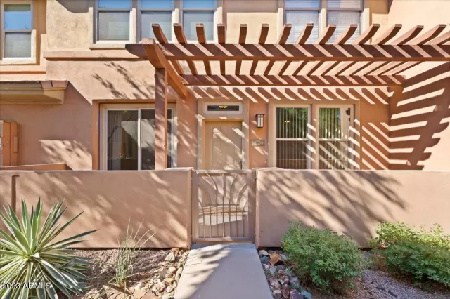 MLS: 6631695 Condo For Sale