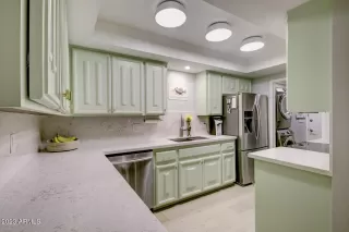 Photo #2: 6631862 Listing 