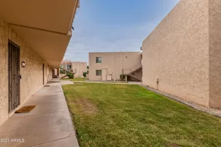 Photo #3: 6631977 Listing