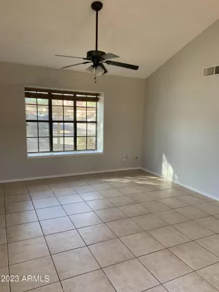 Photo #2: 6632157 Listing