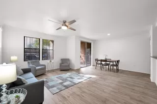 Photo #5: 6632162 Listing