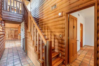 Photo #5: 6632380 Listing 