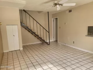 Photo #3: 6632450 Listing