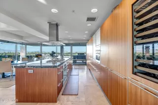 Photo #2: 6632458 Listing