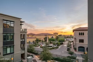 Photo #5: 6632552 Listing