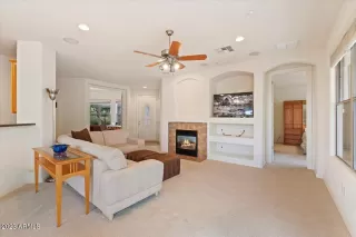 Photo #4: 6632878 Listing