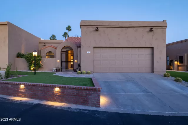 MLS: 6633090 Condo For Sale