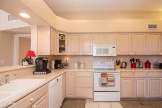 Photo #6: 6633202 Listing