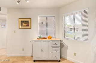 Photo #4: 6633334 Listing