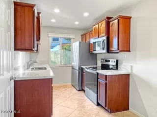 Photo #2: 6633576 Listing