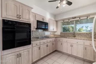 Photo #3: 6633614 Listing