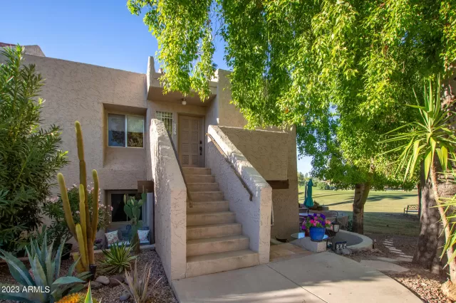 MLS: 6633724 Condo For Sale