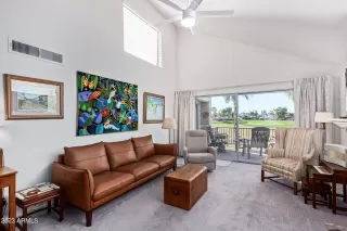 Photo #4: 6633724 Listing