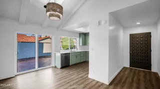 Photo #6: 6633757 Listing 