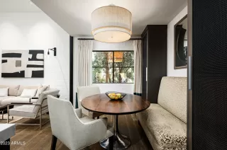 Photo #3: 6633933 Listing