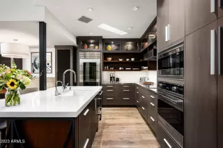 Photo #6: 6633933 Listing