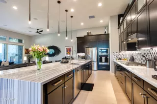 Photo #1: 6633953 Listing