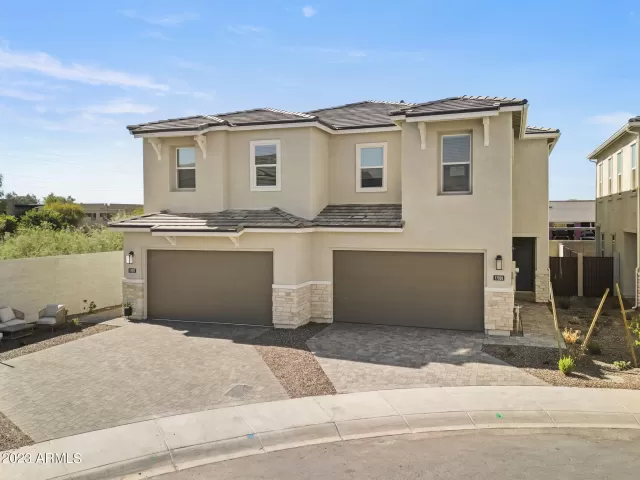 MLS: 6634223 Condo For Sale