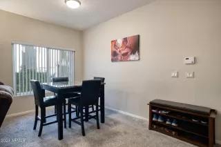 Photo #4: 6634225 Listing