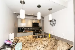 Photo #4: 6634449 Listing 