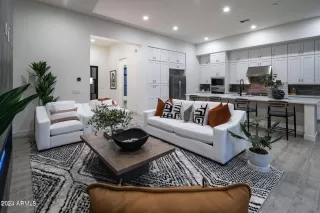 Photo #3: 6634562 Listing 