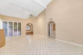 Photo #2: 6634746 Listing 