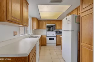 Photo #2: 6634820 Listing
