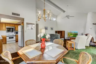 Photo #4: 6634820 Listing