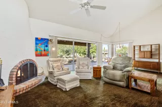 Photo #5: 6634820 Listing