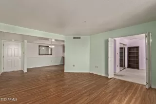 Photo #1: 6634917 Listing