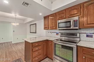 Photo #4: 6634917 Listing