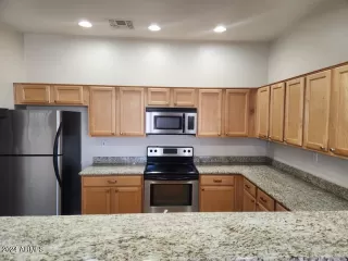 Photo #6: 6634932 Listing 