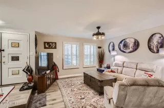 Photo #1: 6635067 Listing 