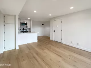 Photo #5: 6635149 Listing 